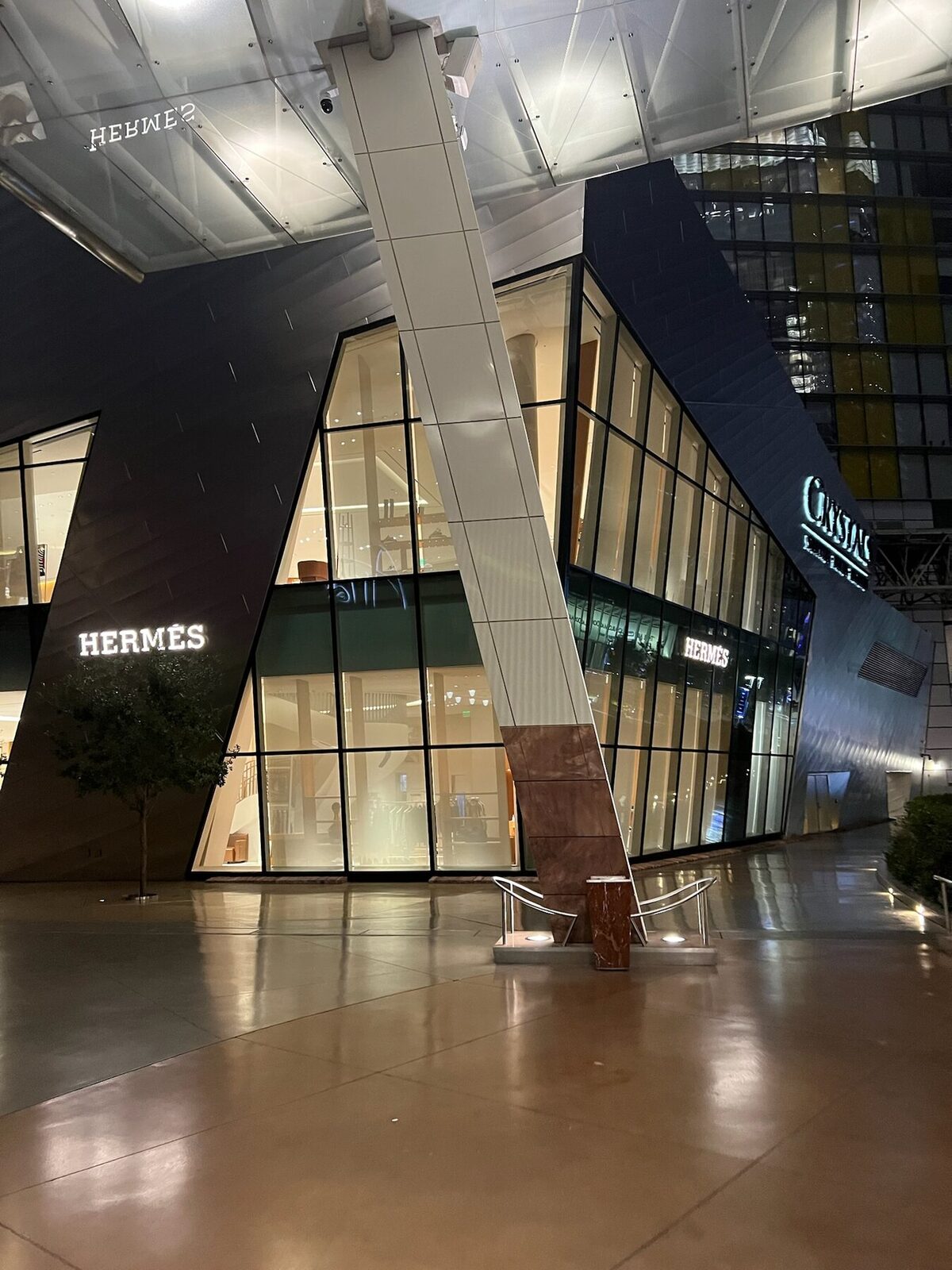 Herm&egrave;s at The Shops at Crystals